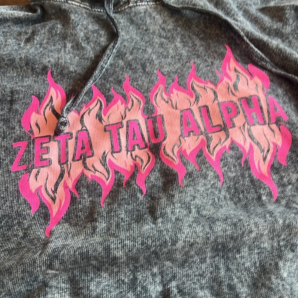University Tees Sz L Acid Wash Gray Hoodie Zeta Tau Alpha Collegiate Sweatshirt